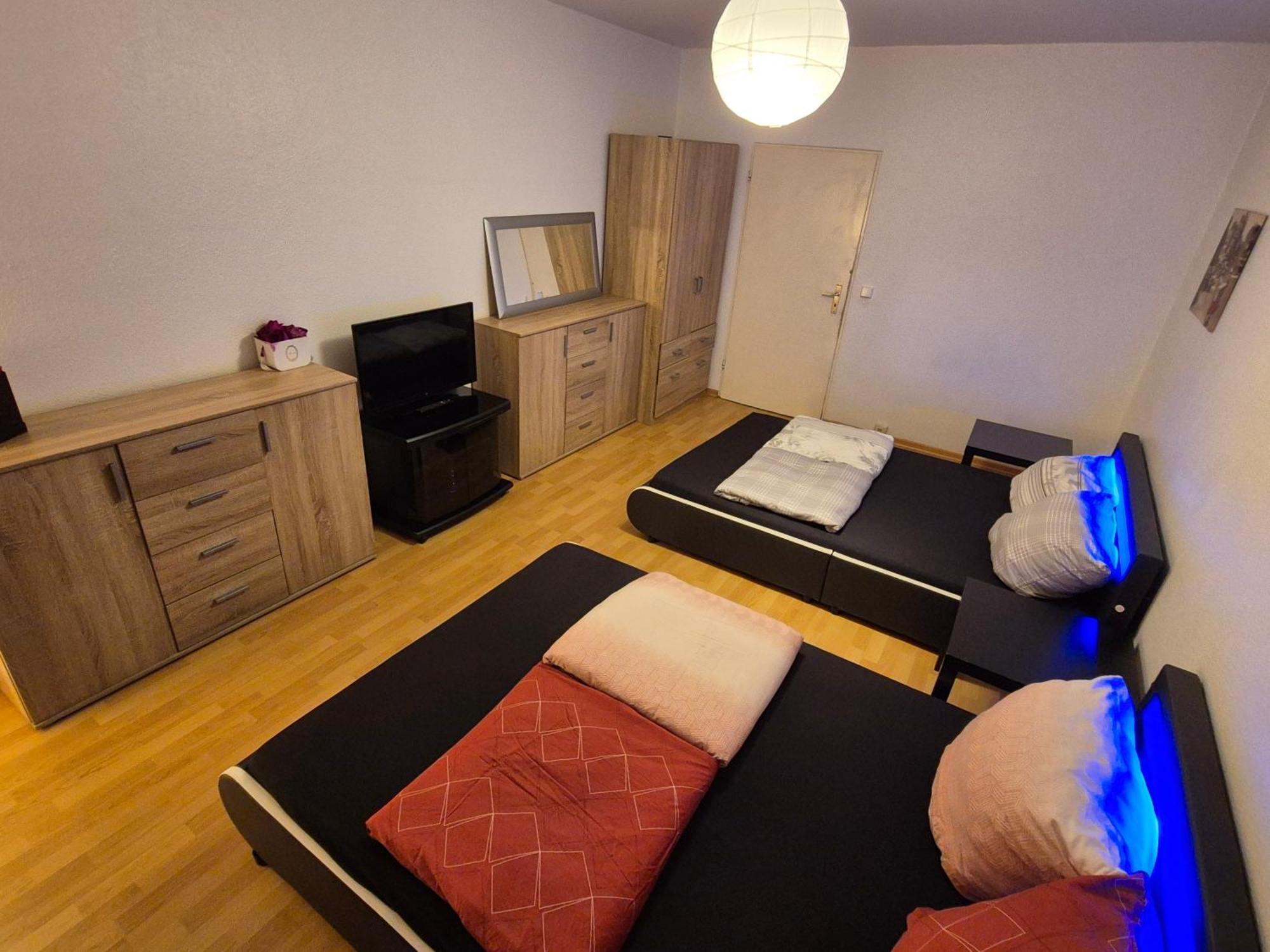 Schoene 3 Schlafzimmer Wohnung Mit 4 Dopplbetten Berlín Exterior foto